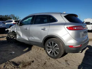 2019 Lincoln MKC Reserve with VIN 5LMCJ3D94KUL09107, listed as a Copart auction lot 82624854 with 27,502 mi miles and Salvage title. Bid and sale history available at DreamBid. Image 2.
