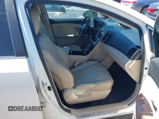 2009 Toyota Venza with VIN 4T3BK11A79U011523, listed as a IAAI auction lot 41801880 with 233,765 mi miles. Bid and sale history available at carsss.com. Image 5.