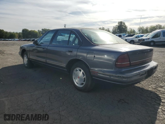 1993 Oldsmobile 88 z VIN 1G3HN53L4PH310087, wystawiony jako Copart lot #75523874 z przebiegiem 151 178 mil mil oraz Czysty tytuł • Clean title. Historia ofert i sprzedaży dostępna na DreamBid. Obrazek 2.
