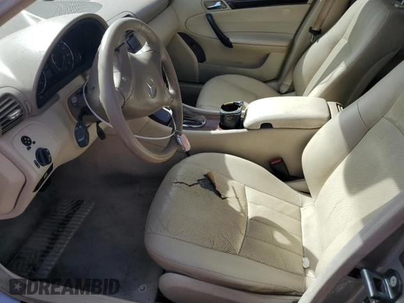 2006 Mercedes-Benz C 280 Luxury with VIN WDBRF54H76A822296, listed as a Copart auction lot 44779465 with 212,600 mi miles and Salvage Title. Bid and sale history available at DreamBid. Image 7.