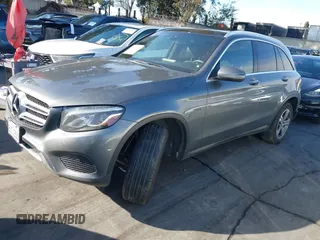2019 Mercedes-Benz GLC 350e z VIN WDC0G5EB1KF579447, wystawiony jako IAAI lot #41534374 z przebiegiem 88 601 mil mil oraz . Historia ofert i sprzedaży dostępna na DreamBid. Obrazek 2.
