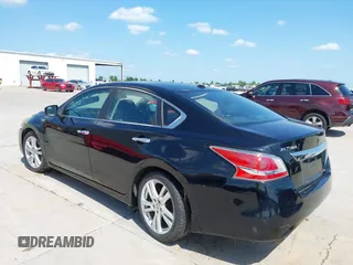 2015 Nissan Altima SL with VIN 1N4BL3AP2FC184822, listed as a IAAI auction lot 42510415 with 137,232 mi miles and . Bid and sale history available at DreamBid. Image 3.