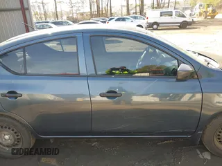 2016 Nissan Versa S z VIN 3N1CN7AP9GL903685, wystawiony jako IAAI lot #41607274 z przebiegiem 78 667 mil mil oraz . Historia ofert i sprzedaży dostępna na DreamBid. Obrazek 13.