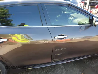 2016 Nissan Maxima Platinum z VIN 1N4AA6AP3GC385276, wystawiony jako IAAI lot #42547410 z przebiegiem 100 307 mil mil oraz . Historia ofert i sprzedaży dostępna na DreamBid. Obrazek 16.