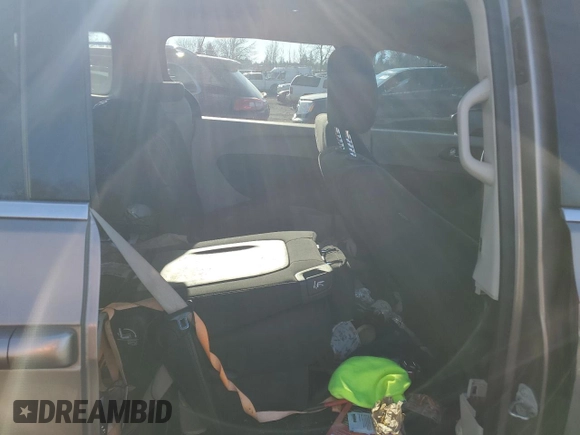 2018 Chrysler Pacifica Touring with VIN 2C4RC1DGXJR293893, listed as a Copart auction lot 41871185 with 141,447 mi miles and Clean title. Bid and sale history available at DreamBid. Image 11.