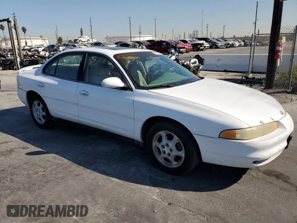 1998 Oldsmobile Intrigue GL z VIN 1G3WS52K2WF325982, wystawiony jako Copart lot #77172634 z przebiegiem 141 276 mil mil oraz Szkody całkowita. Historia ofert i sprzedaży dostępna na DreamBid. Obrazek 4.