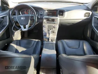 2014 Volvo S60 T5 with VIN YV1612FSXE1290142, listed as a Copart auction lot 85315824 with 111,492 mi miles and Salvage Title. Bid and sale history available at carsss.com. Image 8.