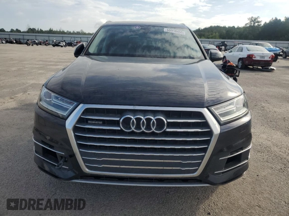 2017 Audi Q7 Premium with VIN WA1AAAF74HD028913, listed as a Copart auction lot 60918455 with 151,998 mi miles and Clean title. Bid and sale history available at DreamBid. Image 5.