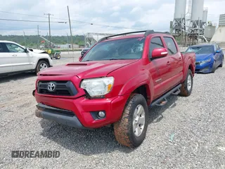 2015 Toyota Tacoma с VIN 3TMLU4EN5FM188212, выставлен на аукционе IAAI как лот 42319990 с пробегом 105 691 миль миль и . История ставок и продаж доступна на DreamBid. Изображение 2.