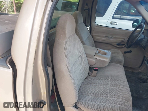 1997 Ford F-250 с VIN 1FTEF2767VKC48025, выставлен на аукционе IAAI как лот 42466984 с пробегом 207 044 миль миль и . История ставок и продаж доступна на DreamBid. Изображение 8.