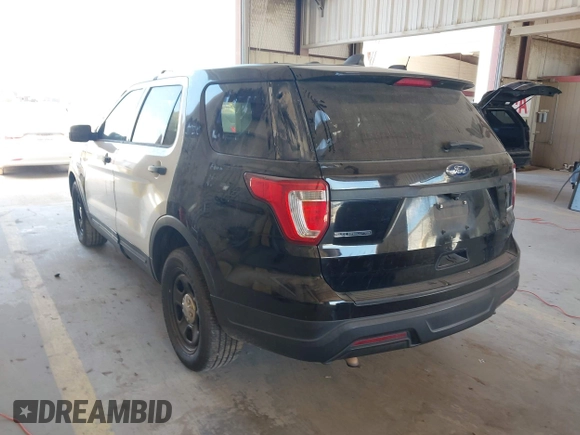 2018 Ford Police Interceptor Utility с VIN 1FM5K8AT5JGB19089, выставлен на аукционе IAAI как лот 42413153 с пробегом 122 665 миль миль и . История ставок и продаж доступна на DreamBid. Изображение 3.