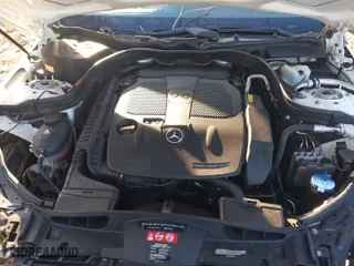 2015 Mercedes-Benz E-Class E 350 Luxury with VIN WDDHF8JB8FB125685, listed as a IAAI auction lot 41411211 with 104,063 mi miles. Bid and sale history available at carsss.com. Image 10.