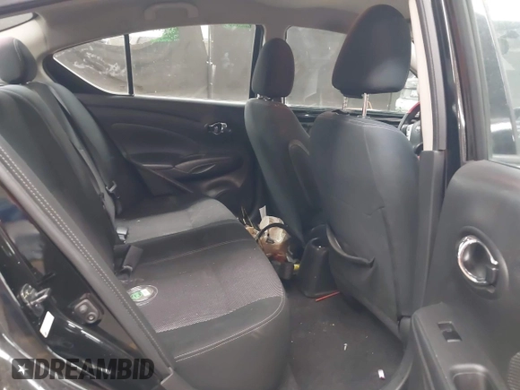 2019 Nissan Versa SV z VIN 3N1CN7APXKL808206, wystawiony jako IAAI lot #41828460 z przebiegiem 95 918 mil mil oraz . Historia ofert i sprzedaży dostępna na DreamBid. Obrazek 8.