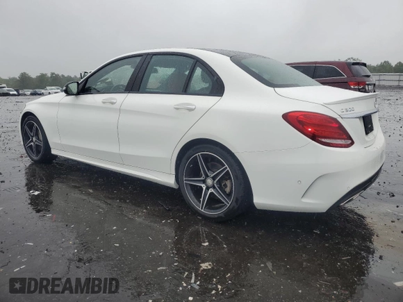 2016 Mercedes-Benz C 300 Luxury z VIN 55SWF4KB7GU142452, wystawiony jako Copart lot #58811165 z przebiegiem 86 683 mil mil oraz Szkoda całkowita • Salvage title. Historia ofert i sprzedaży dostępna na DreamBid. Obrazek 2.
