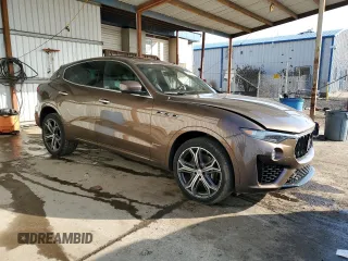 2020 Maserati Levante S with VIN ZN661YUS0LX346237, listed as a Copart auction lot 69684282 with 19,949 mi miles. Bid and sale history available at carsss.com. Image 4.