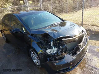 2016 Kia Forte LX with VIN KNAFK4A61G5612006, listed as a IAAI auction lot 41772530 with 86,647 mi miles. Bid and sale history available at carsss.com. Image 1.