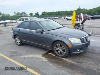 2010 Mercedes-Benz C 300 Sport z VIN WDDGF8BB9AR108386, wystawiony jako IAAI lot #42264521 z przebiegiem 225 115 mil mil oraz . Historia ofert i sprzedaży dostępna na DreamBid. Obrazek 1.