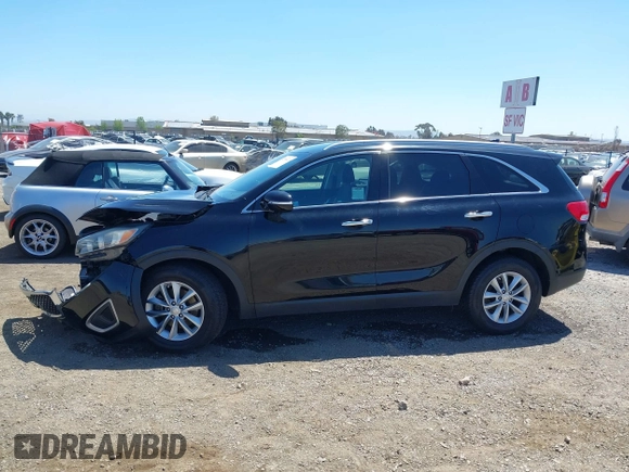2018 Kia Sorento LX with VIN 5XYPG4A30JG347530, listed as a IAAI auction lot 39296923 with 73,096 mi miles. Bid and sale history available at carsss.com. Image 14.