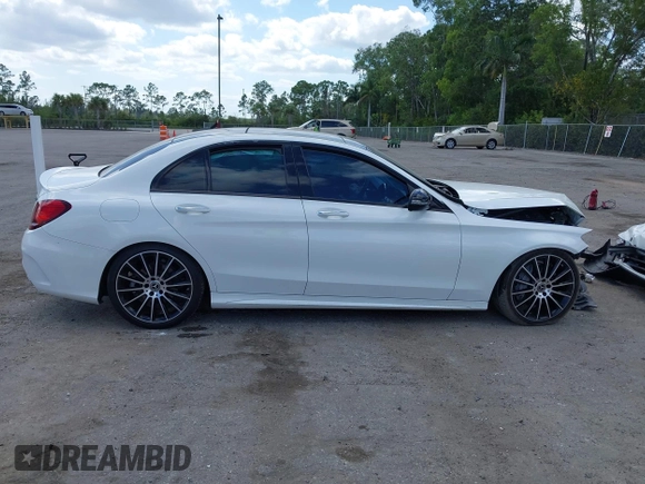2020 Mercedes-Benz C 300 with VIN WDDWF8DB4LR525488, listed as a IAAI auction lot 42076398 with 25,457 mi miles and . Bid and sale history available at DreamBid. Image 13.
