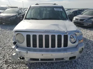 2009 Jeep Patriot with VIN 1J8FF48B49D221606, listed as a Copart auction lot 49596465 with 168,305 mi miles and Salvage title. Bid and sale history available at DreamBid. Image 5.