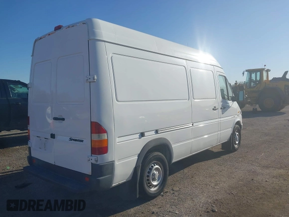 2006 Dodge Sprinter with VIN WD0PD644165856865, listed as a IAAI auction lot 41750967 with 254,149 mi miles and . Bid and sale history available at DreamBid. Image 4.