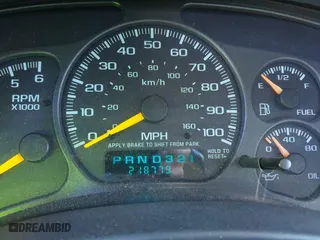2001 Chevrolet Tahoe LS with VIN 1GNEK13T51J203013, listed as a IAAI auction lot 41886371 with 218,779 mi miles. Bid and sale history available at carsss.com. Image 7.