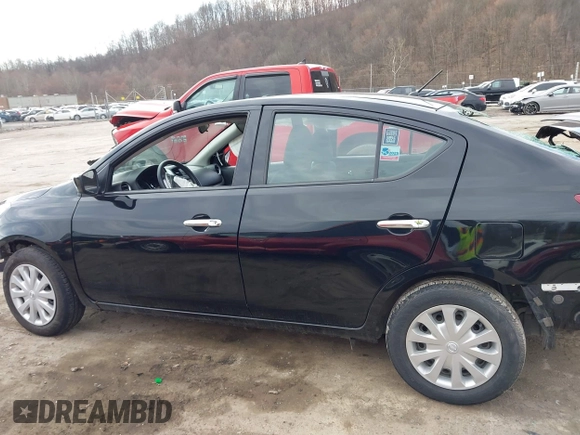 2019 Nissan Versa SV z VIN 3N1CN7AP2KL846643, wystawiony jako IAAI lot #41893371 z przebiegiem 67 054 mil mil oraz . Historia ofert i sprzedaży dostępna na DreamBid. Obrazek 15.