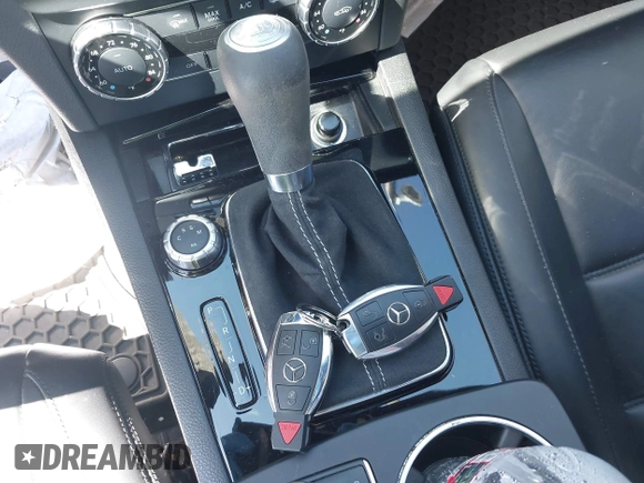 2015 Mercedes-Benz C-Class C 63 AMG with VIN WDDGJ7HB8FG357314, listed as a IAAI auction lot 41828192 with 40,947 mi miles. Bid and sale history available at carsss.com. Image 11.