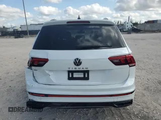 2022 Volkswagen Tiguan SE R-Line Black with VIN 3VVCB7AX1NM080975, listed as a Copart auction lot 56099945 with 42,376 mi miles and Salvage title. Bid and sale history available at DreamBid. Image 6.