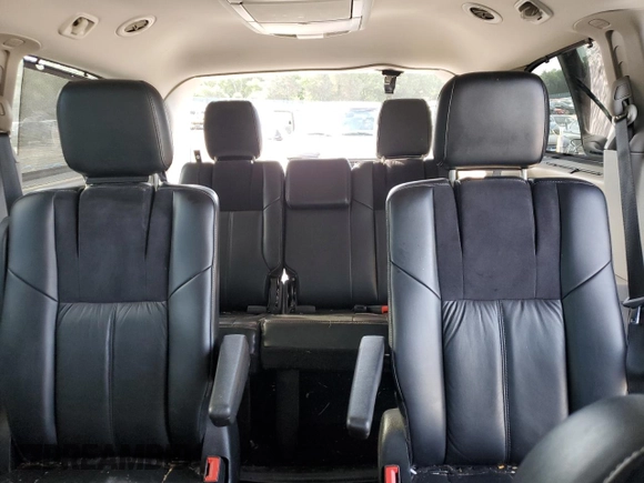2013 Chrysler Town & Country Limited z VIN 2C4RC1GG1DR802026, wystawiony jako Copart lot #57834355 z przebiegiem 153 709 mil mil oraz Szkoda całkowita • Salvage title. Historia ofert i sprzedaży dostępna na DreamBid. Obrazek 10.