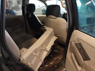 2007 Ford Explorer Sport Trac XLT z VIN 1FMEU51K87UA17490, wystawiony jako IAAI lot #42373953 z przebiegiem 247 190 mil mil oraz . Historia ofert i sprzedaży dostępna na DreamBid. Obrazek 8.
