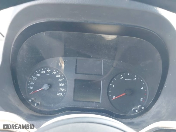 2019 Mercedes-Benz Sprinter Cargo Van with VIN WD4PF1CD1KP074822, listed as a IAAI auction lot 40303744 with 1 mi miles. Bid and sale history available at carsss.com. Image 7.