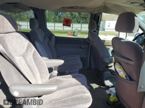 2000 Chrysler Town & Country with VIN 1C4GP54G7YB561391, listed as a Copart auction lot 48127695 with Not Provided miles and Salvage Title. Bid and sale history available at DreamBid. Image 11.