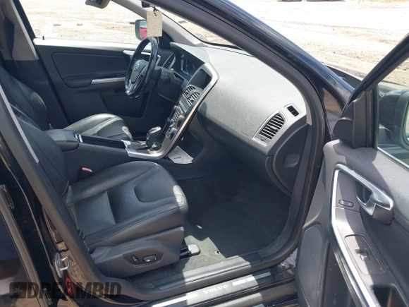 2015 Volvo XC60 T5 Drive-E Premier с VIN YV440MDB0F2598184, выставлен на аукционе IAAI как лот 42415280 с пробегом 118 160 миль миль и . История ставок и продаж доступна на DreamBid. Изображение 5.