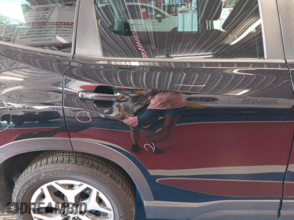 2023 Subaru Forester Premium z VIN JF2SKAEC1PH477884, wystawiony jako IAAI lot #42794098 z przebiegiem 70 520 mil mil oraz . Historia ofert i sprzedaży dostępna na DreamBid. Obrazek 17.