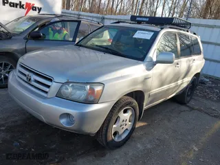2004 Toyota Highlander with VIN JTEEP21A940020527, listed as a IAAI auction lot 41800369 with 259,592 mi miles. Bid and sale history available at carsss.com. Image 2.