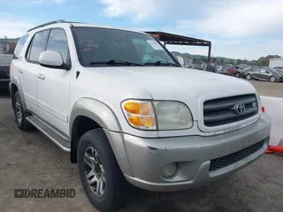 2003 Toyota Sequoia SR5 with VIN 5TDZT34A13S145911, listed as a IAAI auction lot 41570601 with 246,547 mi miles. Bid and sale history available at carsss.com. Image 1.