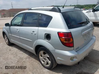 2005 Pontiac Vibe with VIN 5Y2SL63805Z411017, listed as a IAAI auction lot 42688944 with 215,361 mi miles and . Bid and sale history available at DreamBid. Image 3.