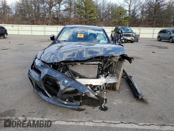 2025 BMW M3 Competition xDrive z VIN WBS33HJ05SFT92645, wystawiony jako Copart lot #86074964 z przebiegiem Nie podano mil oraz Szkoda całkowita • Salvage title. Historia ofert i sprzedaży dostępna na DreamBid. Obrazek 5.
