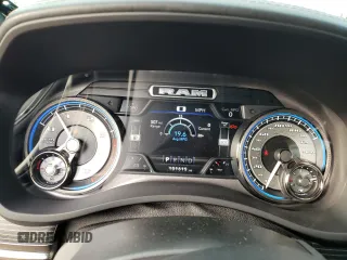 2020 Ram 2500 Limited z VIN 3C6UR5SL0LG273751, wystawiony jako Copart lot #52580975 z przebiegiem 101 615 mil mil oraz Szkoda całkowita • Salvage title. Historia ofert i sprzedaży dostępna na DreamBid. Obrazek 9.