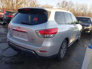 2013 Nissan Pathfinder SV with VIN 5N1AR2MM0DC638476, listed as a IAAI auction lot 41413391 with 120,743 mi miles. Bid and sale history available at carsss.com. Image 4.