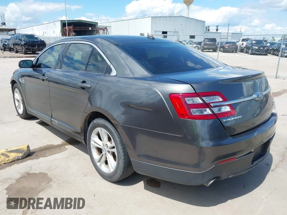 2018 Ford Taurus SEL z VIN 1FAHP2E81JG111809, wystawiony jako IAAI lot #42228720 z przebiegiem 83 532 mil mil oraz . Historia ofert i sprzedaży dostępna na DreamBid. Obrazek 3.