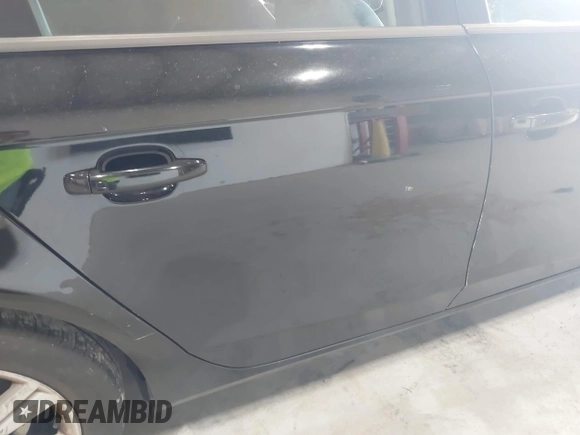 2010 Audi A4 Premium с VIN WAUDFAFL7AN065307, выставлен на аукционе IAAI как лот 42137403 с пробегом 160 407 миль миль и . История ставок и продаж доступна на DreamBid. Изображение 13.