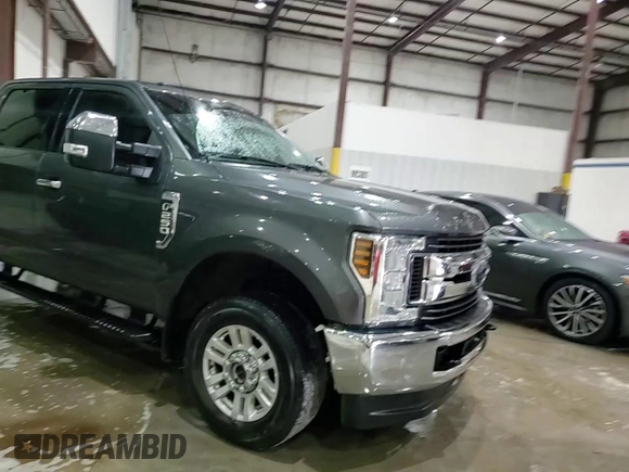 2019 Ford F-250 XL with VIN 1FT7W2B64KED74546, listed as a Copart auction lot 59730545 with 85,119 mi miles and Salvage title. Bid and sale history available at DreamBid. Image 13.