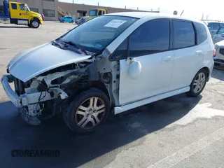2007 Honda Fit Sport with VIN JHMGD38627S063997, listed as a IAAI auction lot 41847770 with 227,170 mi miles. Bid and sale history available at carsss.com. Image 18.
