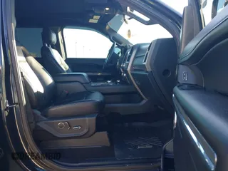 2019 Ford Expedition XLT with VIN 1FMJU1HT4KEA82782, listed as a IAAI auction lot 41260163 with 193,047 mi miles. Bid and sale history available at carsss.com. Image 5.
