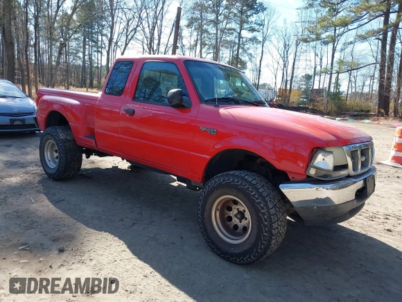 1998 Ford Ranger XL with VIN 1FTZR15U1WTA32493, listed as a IAAI auction lot 41412065 with 201,749 mi miles. Bid and sale history available at carsss.com. Image 1.
