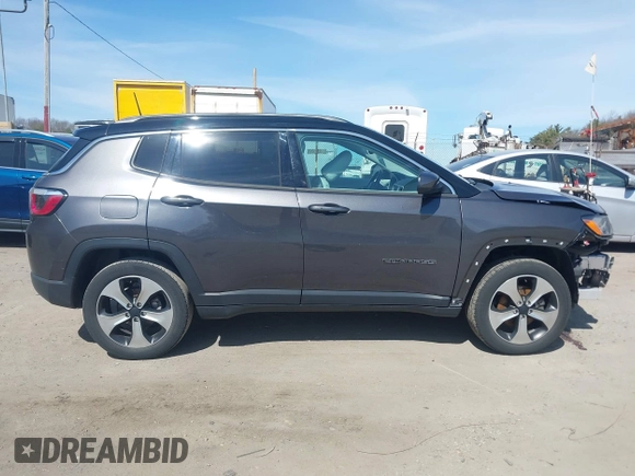 2020 Jeep Compass Latitude z VIN 3C4NJDBB3LT148966, wystawiony jako IAAI lot #41899107 z przebiegiem 35 782 mil mil oraz . Historia ofert i sprzedaży dostępna na DreamBid. Obrazek 14.