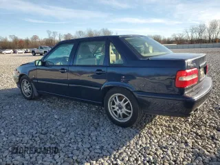 2000 Volvo S70 z VIN YV1LS56D3Y2658047, wystawiony jako Copart lot #79884694 z przebiegiem 112 846 mil mil oraz Szkody całkowita. Historia ofert i sprzedaży dostępna na DreamBid. Obrazek 2.