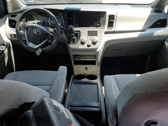 2020 Toyota Sienna LE Auto Access Seat с VIN 5TDKZ3DC1LS050976, выставлен на аукционе Copart как лот 55835635 с пробегом 76 450 миль миль и Списание • Salvage title. История ставок и продаж доступна на DreamBid. Изображение 8.